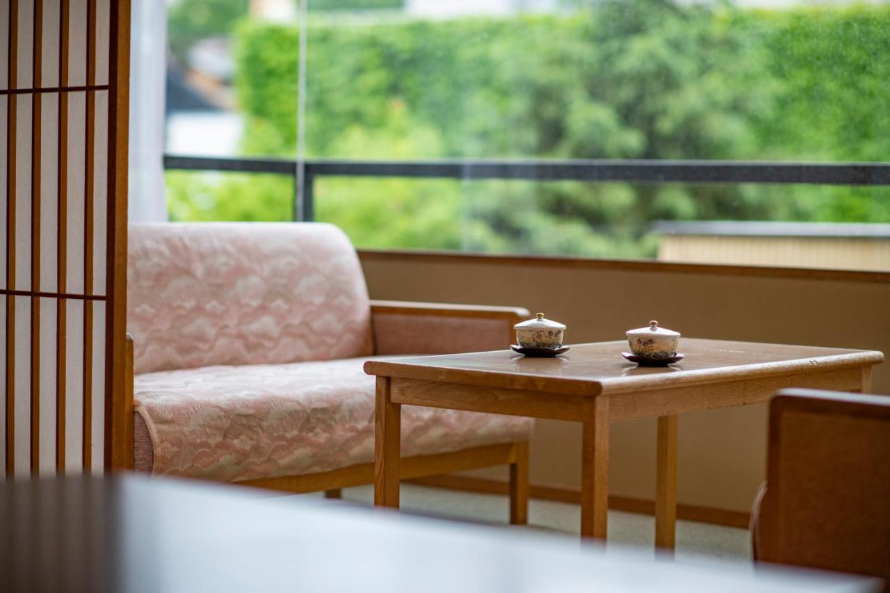 Shosenkaku Kagetsu Hotell Yuzawa  Eksteriør bilde